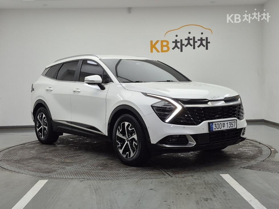 2023 - kia sportage