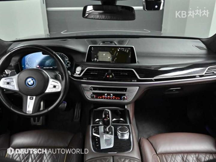 BMW 7 Series G11 745Le sDrive M Sport 8