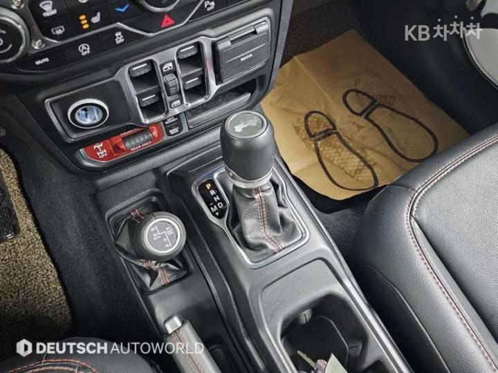 Jeep Wrangler JL 2.0 Rubicon 4 Duo Base Type 10