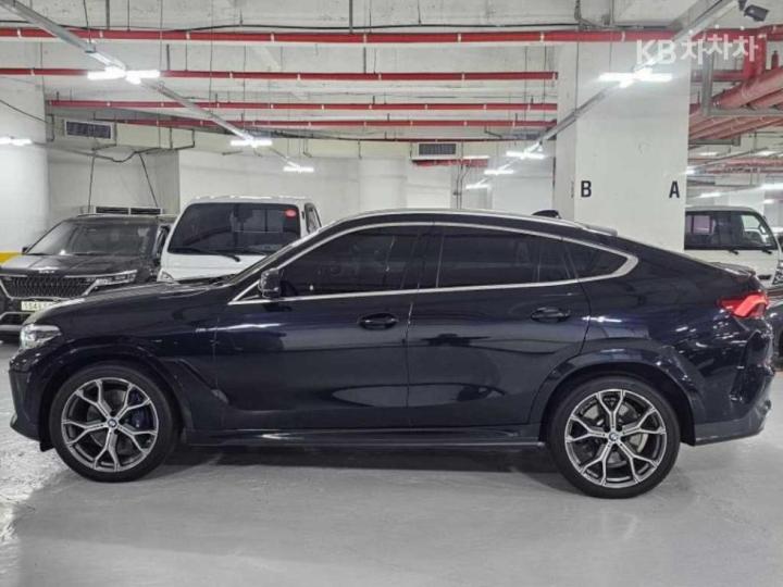BMW X6 G06 xDrive 30d M Sport 5