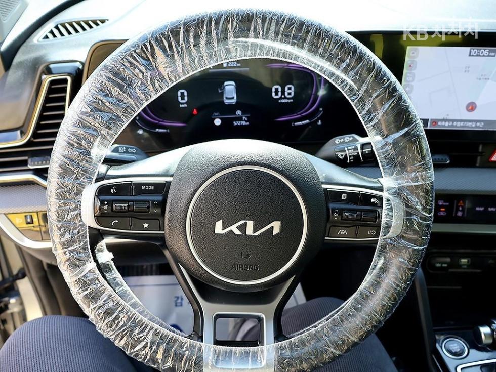 2023 - kia sportage