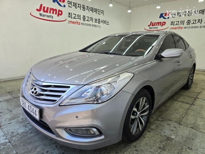 Hyundai Grandeur HG HG240 Luxury 2