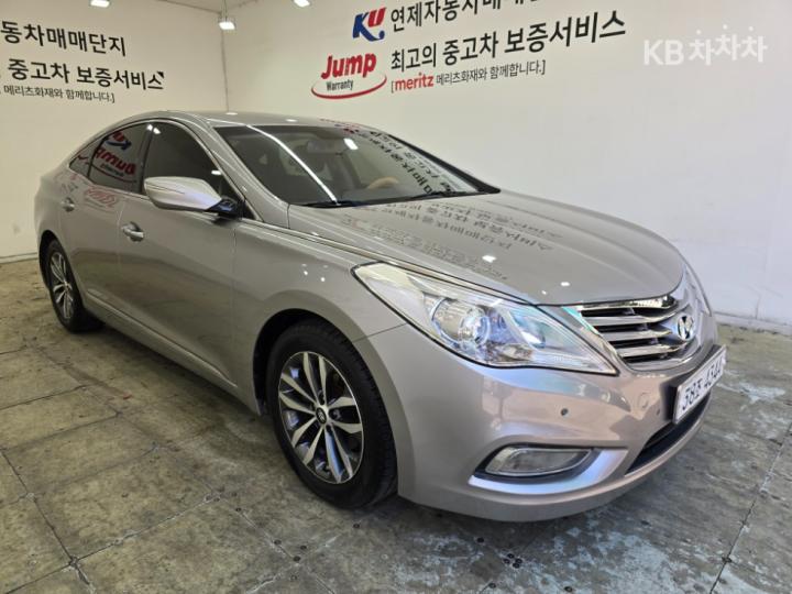 Hyundai Grandeur HG HG240 Luxury 4