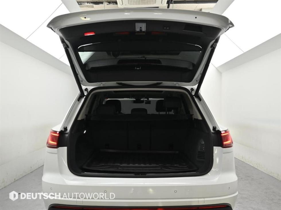 2026 - volkswagen touareg