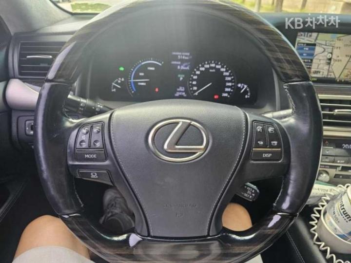 Lexus LS 600 hL XF40 06 year ~ 3