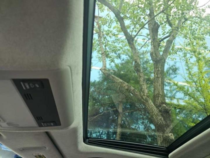 Lexus LS 600 hL XF40 06 year ~ 9