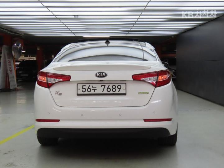 Kia K5 Hybrid Prestige 4