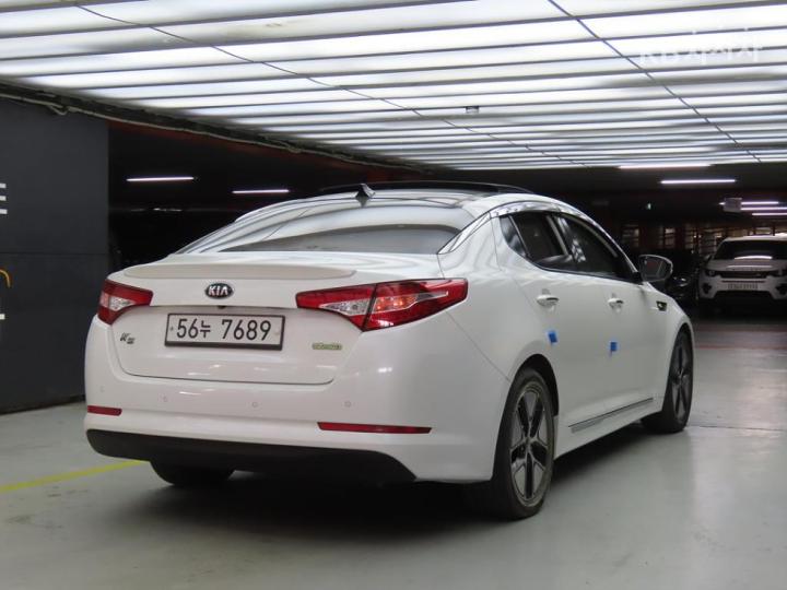 Kia K5 Hybrid Prestige 5