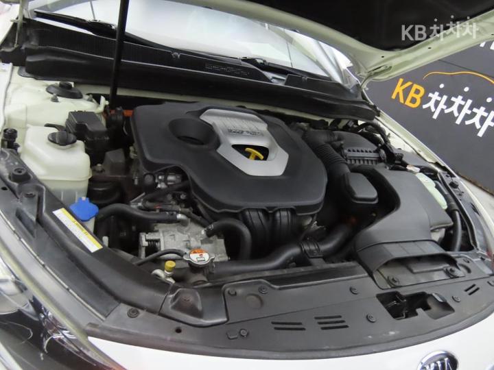 Kia K5 Hybrid Prestige 7