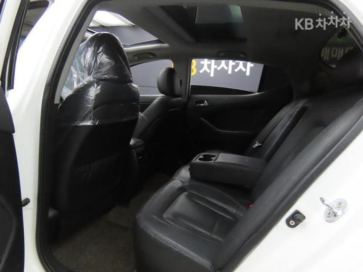 Kia K5 Hybrid Prestige 9