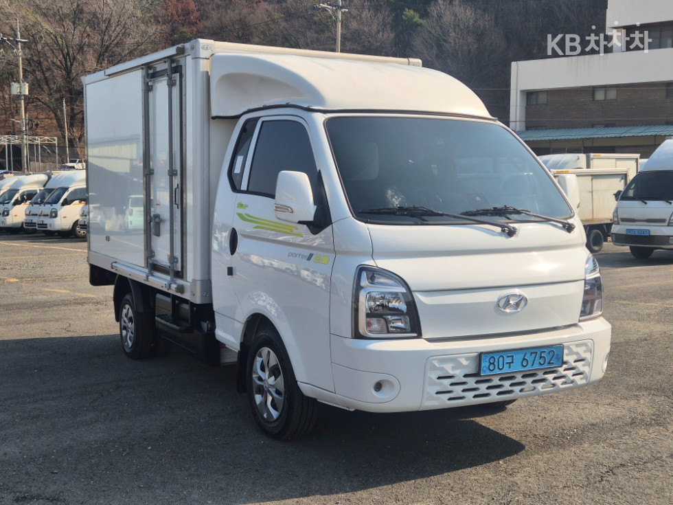 Hyundai 포터2 일렉트릭 내장탑차 - фото 1