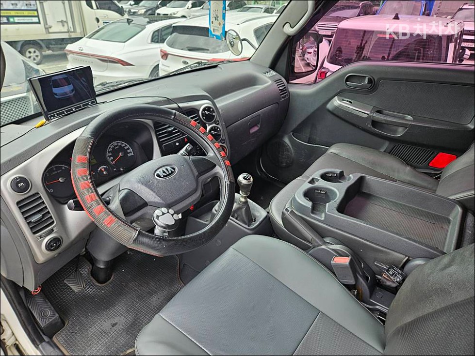 2014 - kia bongo iii