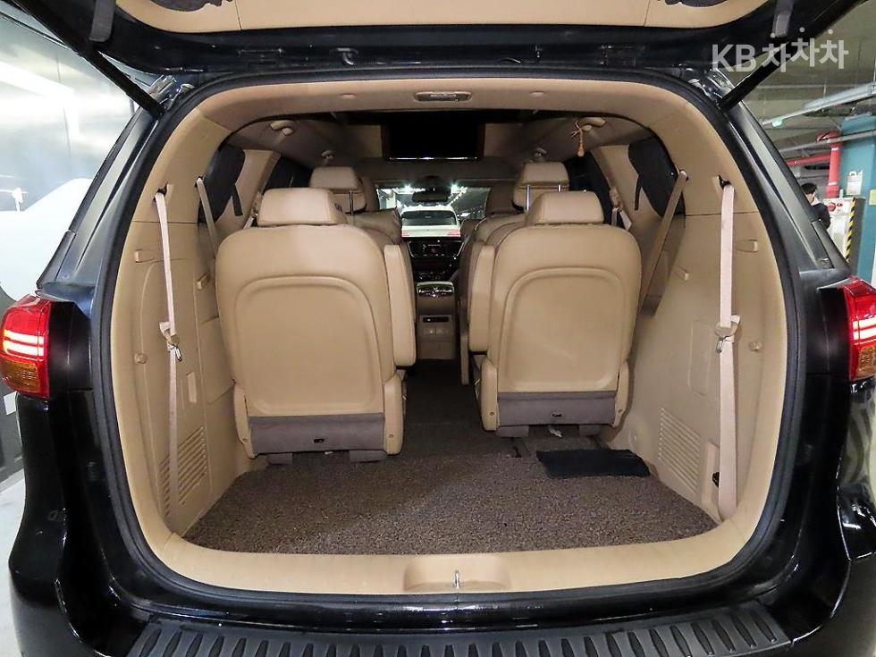 2016 - kia carnival