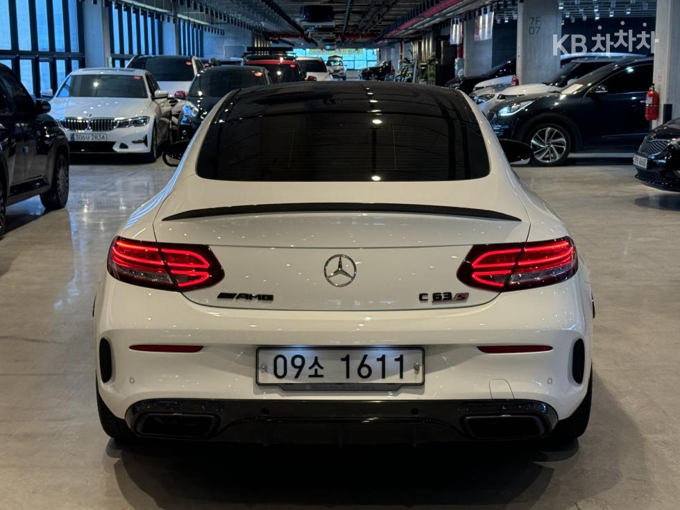 2018 - mercedes-benz c-class