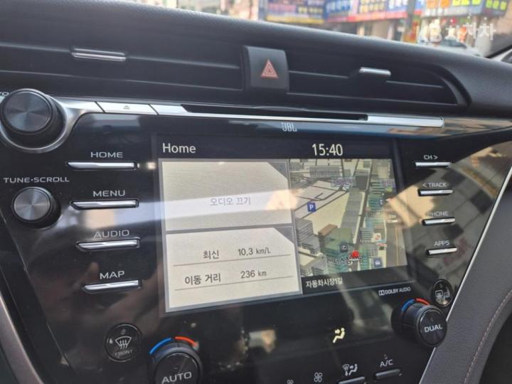 Toyota Camry XV70 2.5 Base Type 10