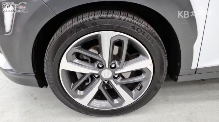 Hyundai Kona 1.6 Turbo Modern Art 7