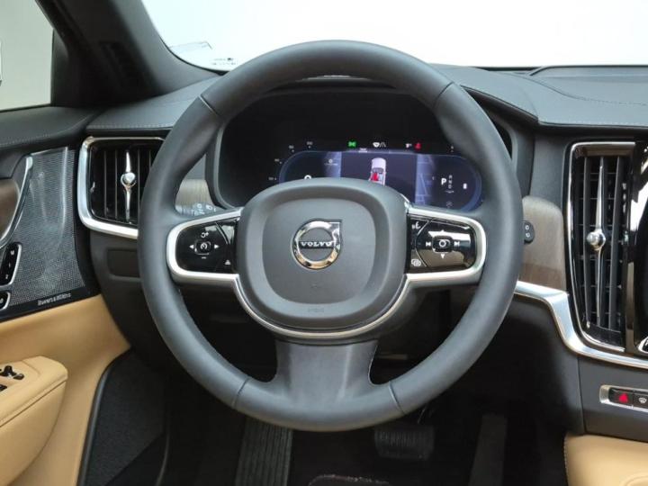 Volvo V90 CC B5 AWD Ultimate 10
