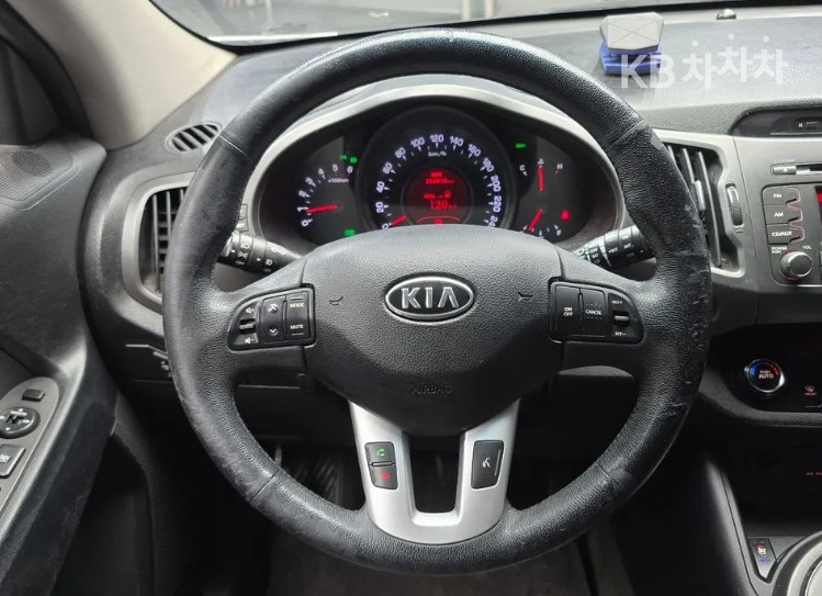 2012 - kia sportage