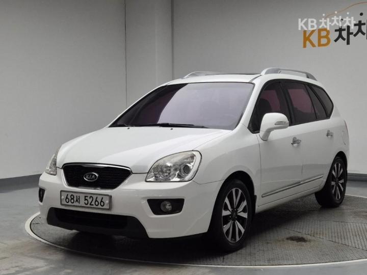 Kia Carens New 2.0 LPI GLX Top Model 2