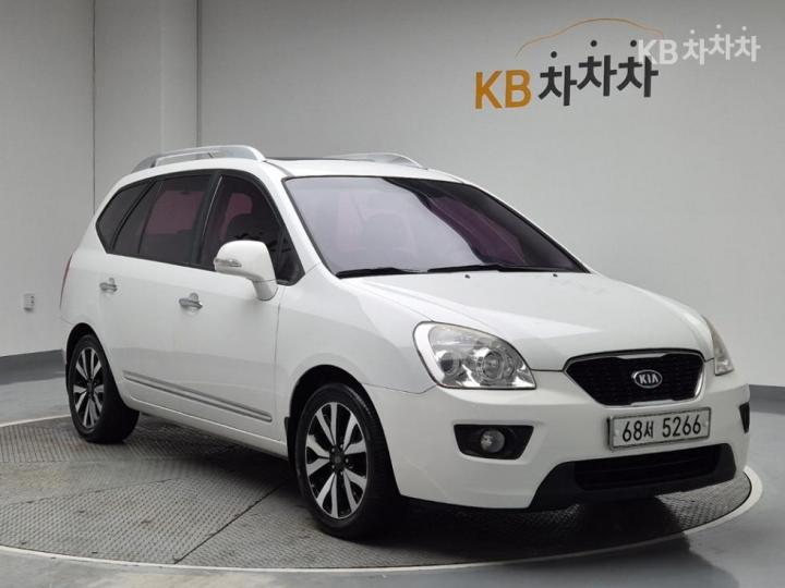 Kia Carens New 2.0 LPI GLX Top Model 5