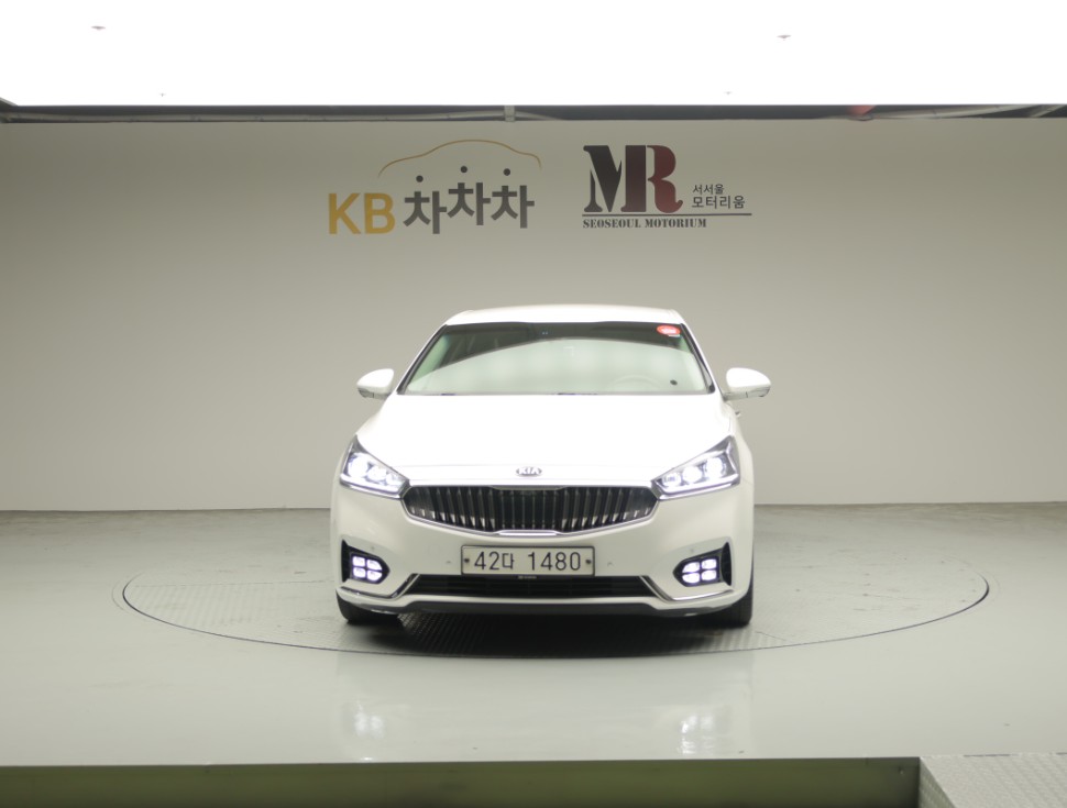 2017 - kia k7