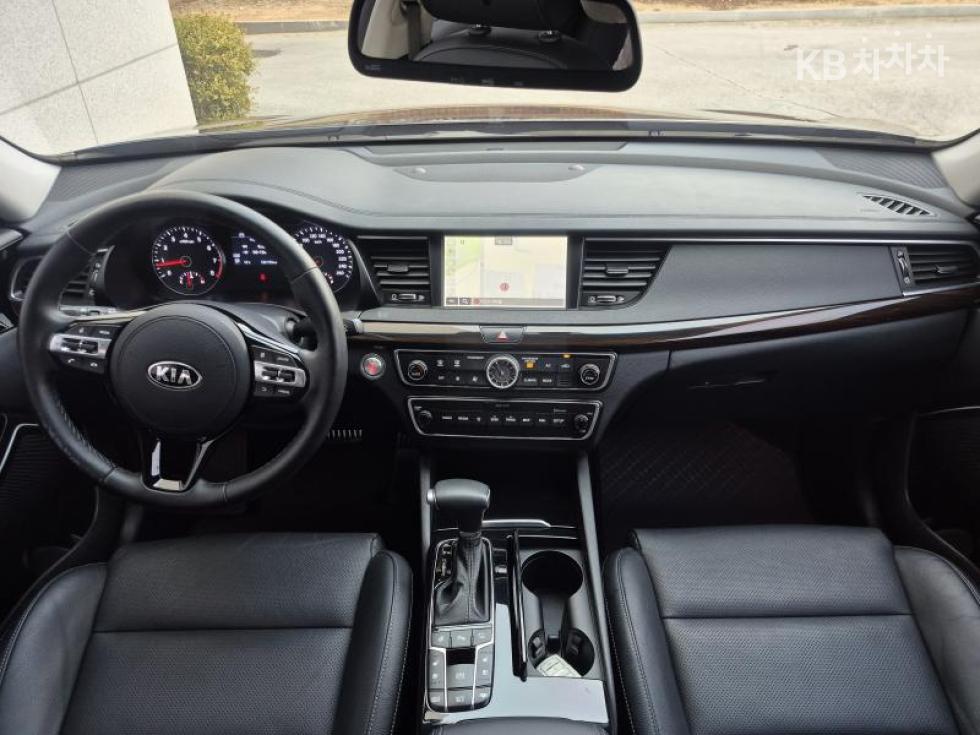 2018 - kia k7
