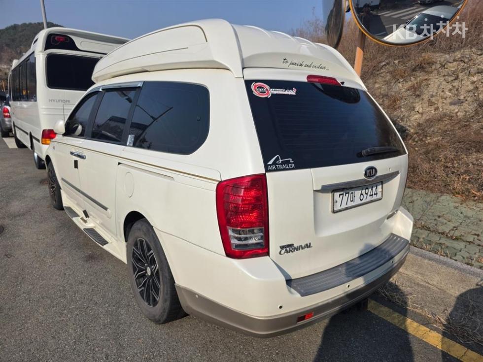 2008 - kia grand carnival