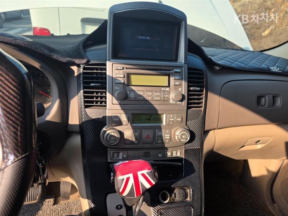 2008 - kia grand carnival