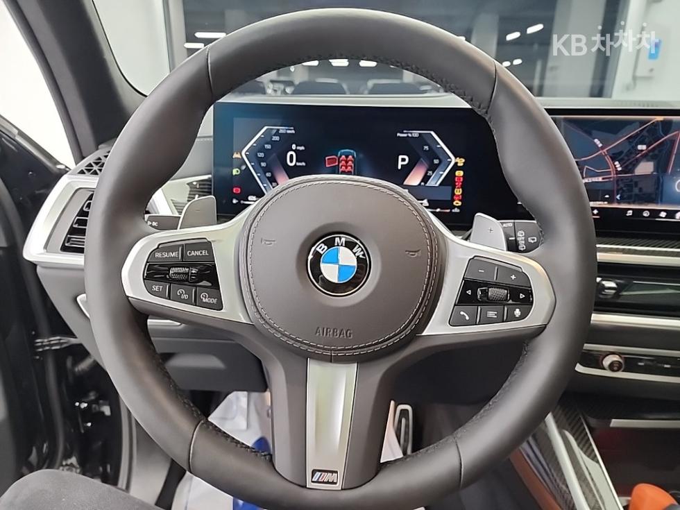BMW X7 — miniaturë 9
