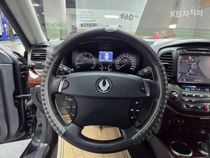 KG Mobility (Ssangyong) Chairman W CW600 Luxury 9