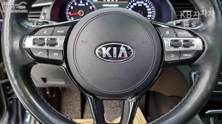 Kia K7 3.0 LPI Prestige 8