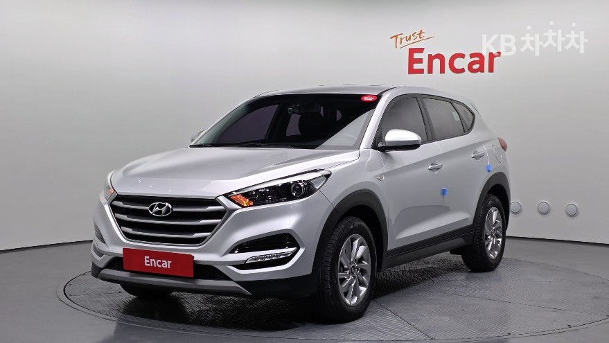 Hyundai 올 뉴 투싼 디젤(e-VGT R)2.0 4WD 스마트 - фото 1