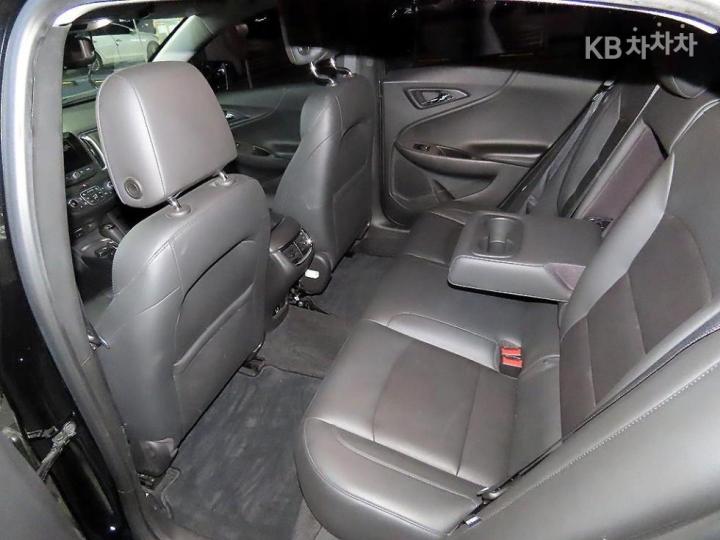 Chevrolet Malibu 1.8 Hybrid LT 8