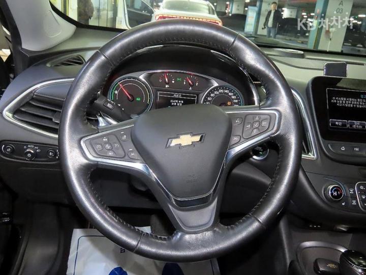 Chevrolet Malibu 1.8 Hybrid LT 9