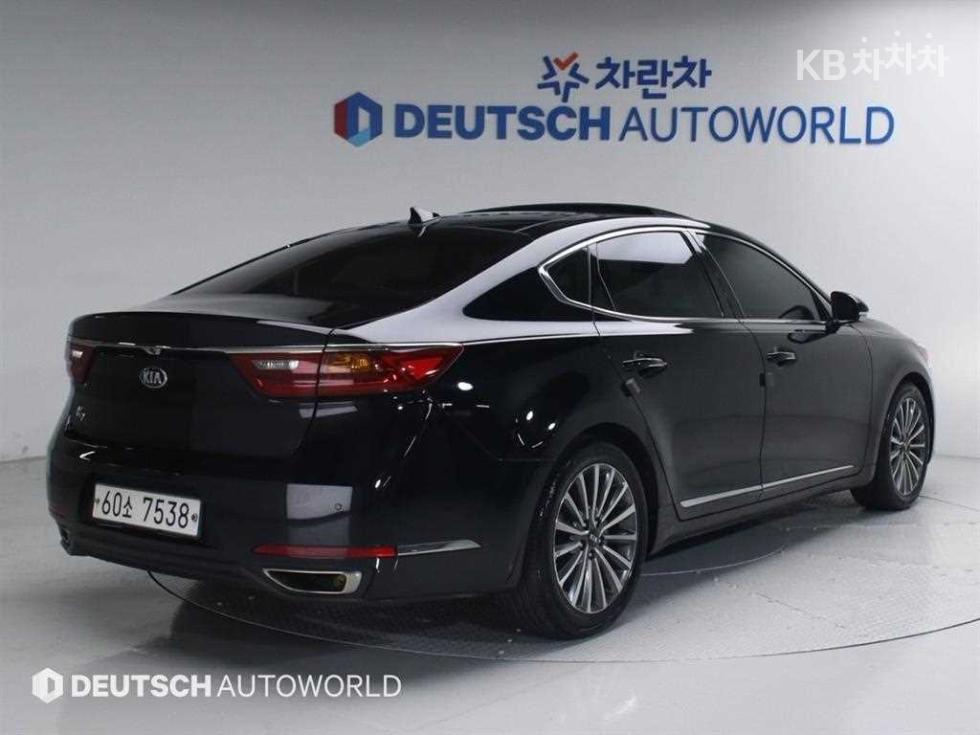 2017 - kia k7
