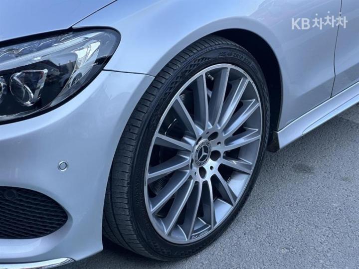 Mercedes-Benz C-Class C200 Cabriolet 5