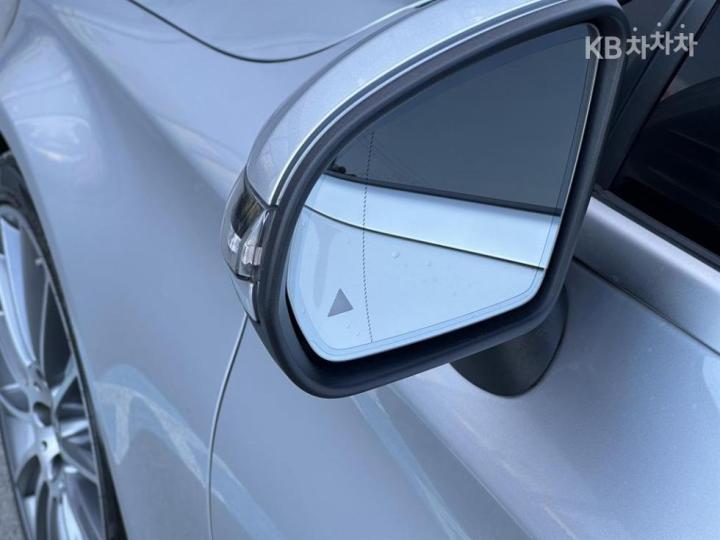 Mercedes-Benz C-Class C200 Cabriolet 7