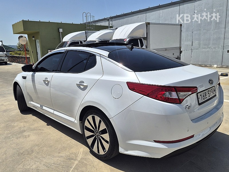 2011 - kia k5