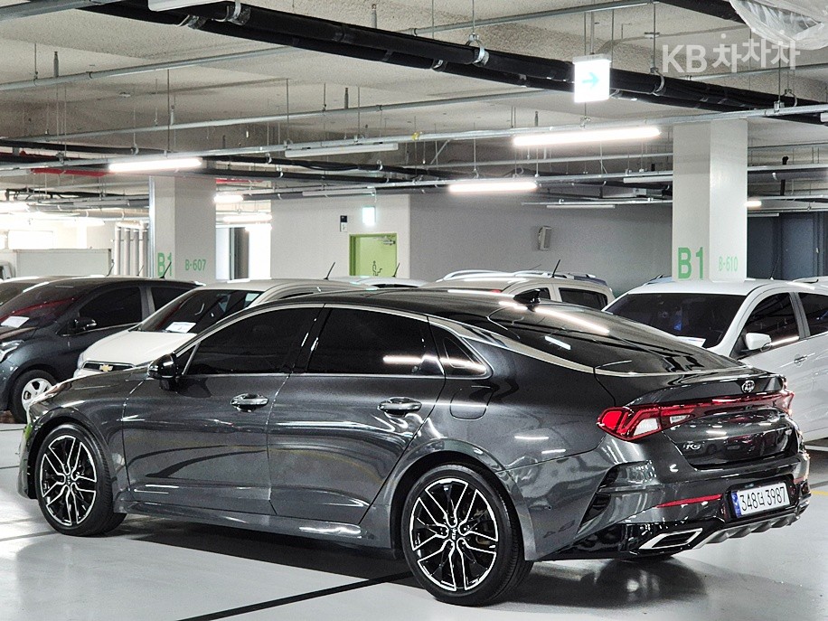 2020 - kia k5
