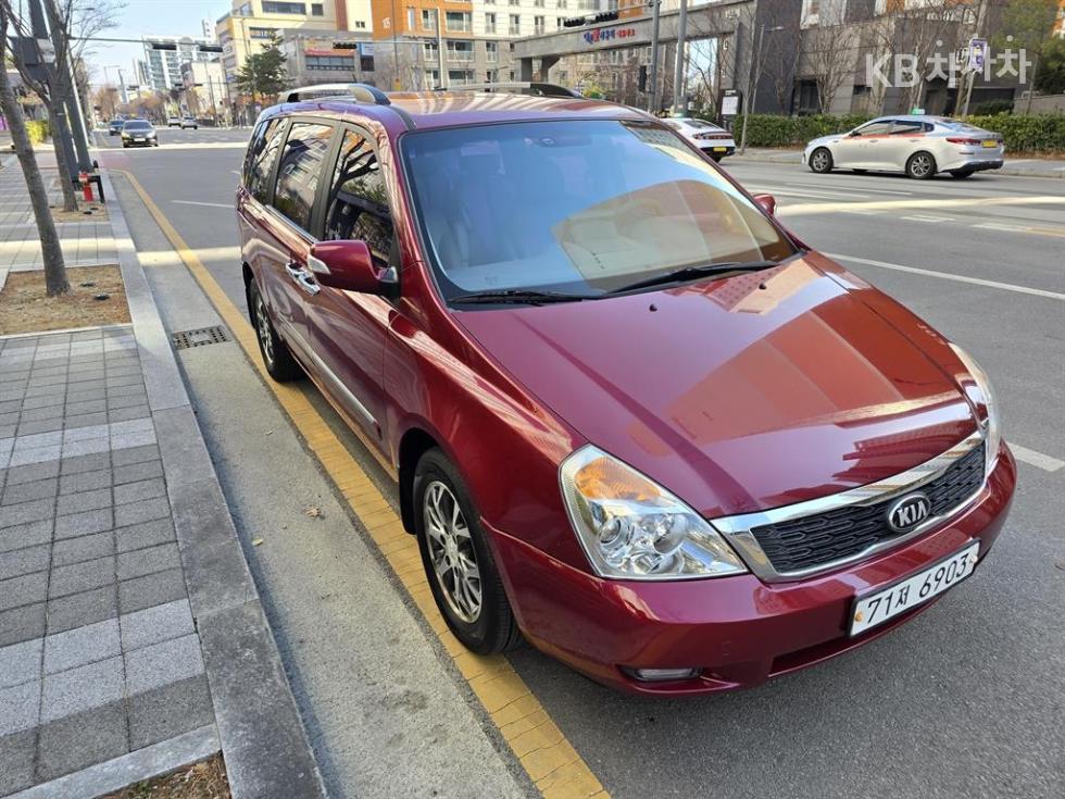2014 - kia carnival