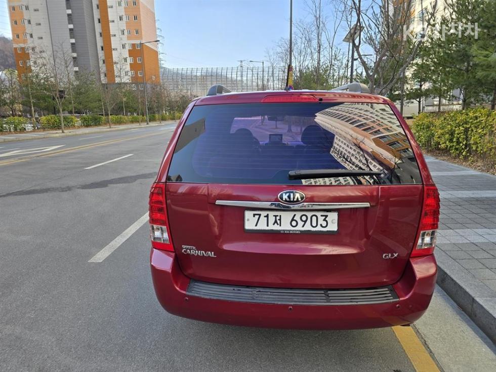 2014 - kia carnival