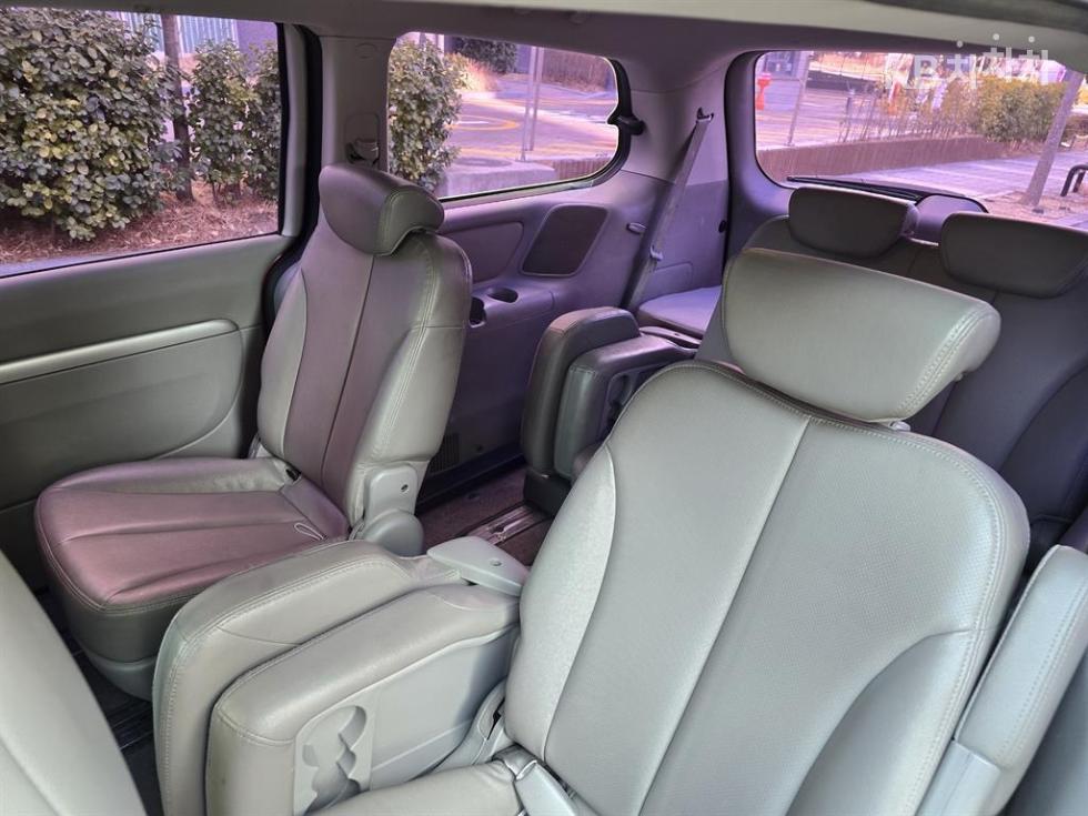 2014 - kia carnival
