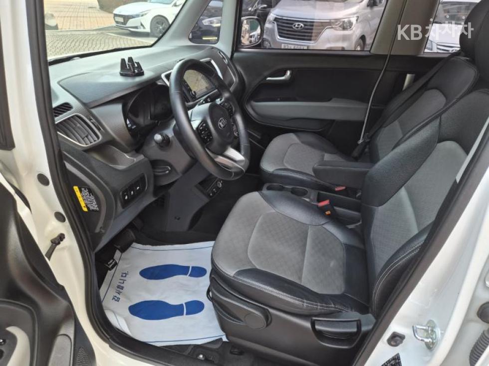 2021 - kia ray