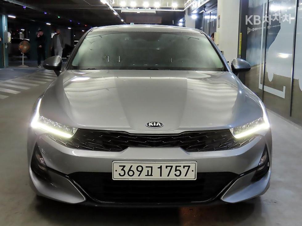 2021 - kia k5
