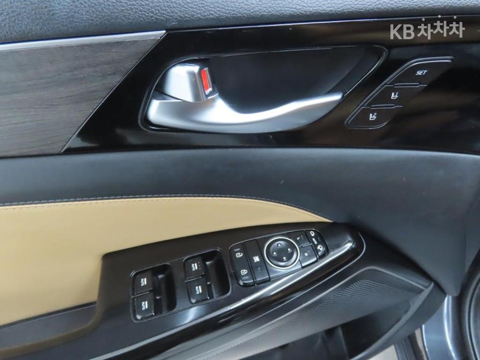 2020 - kia k7