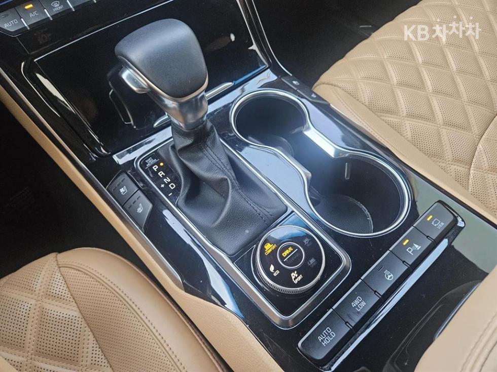 2020 - kia mohave