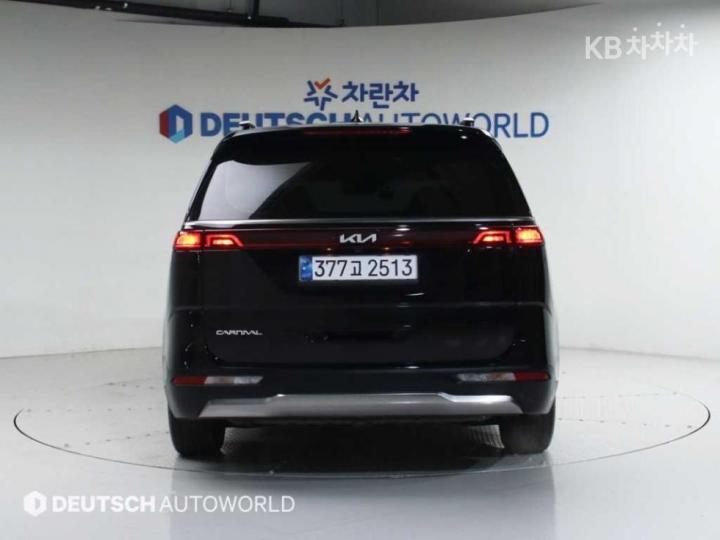 Kia Carnival G3.5 GDI Signature 5