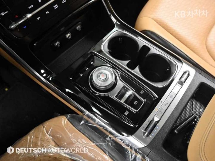 Kia Carnival G3.5 GDI Signature 10