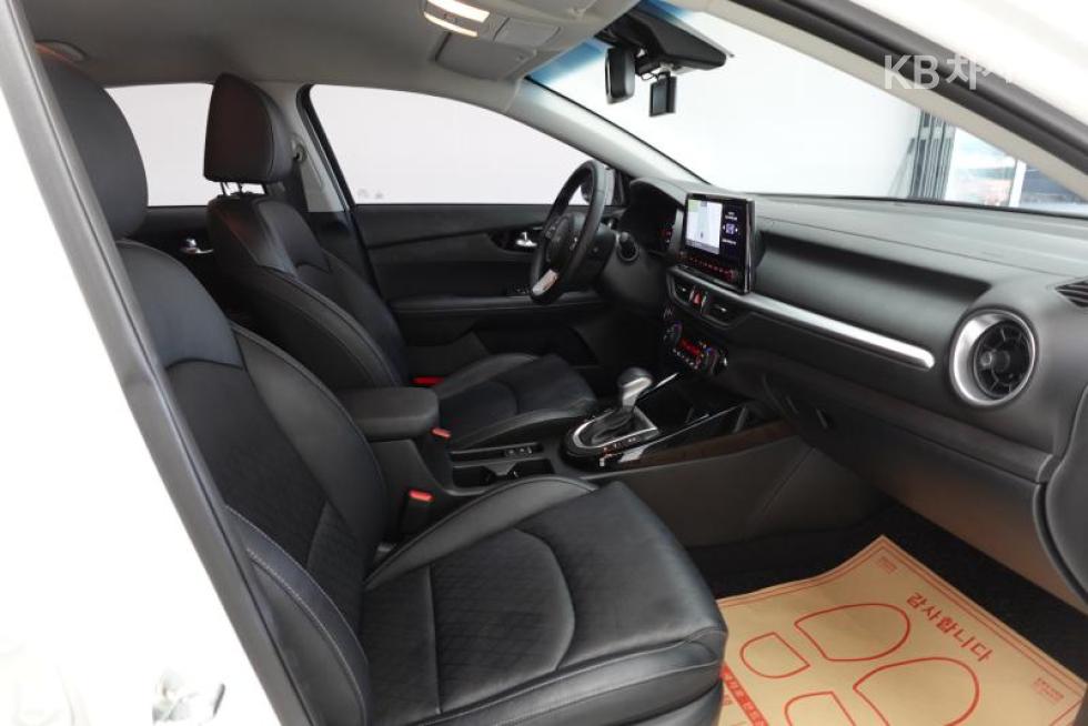 2022 - kia k3