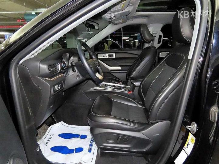 Ford Explorer Gasoline Turbo 2.3 AWD Limited 7